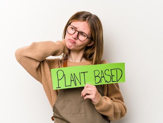 Dlaczego warto inwestować w ekologiczne lampy z naturalnego drewna?